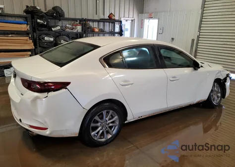2021 Mazda 3 z USA, uszkodzony, nr VIN 3MZBPAAL9MM252526